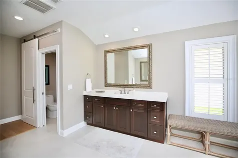 5806 Cruiser Way Tampa FL 33615