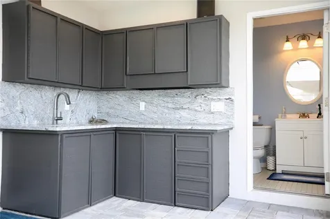 5806 Cruiser Way Tampa FL 33615