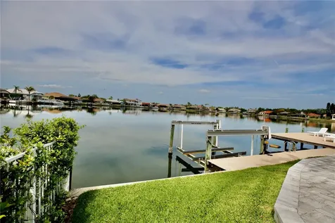 5806 Cruiser Way Tampa FL 33615