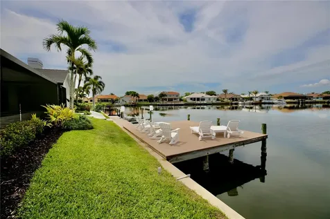 5806 Cruiser Way Tampa FL 33615