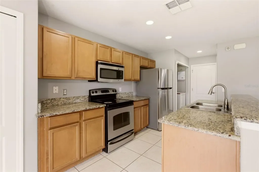 253 Bella Rosa Circle Sanford FL 32771