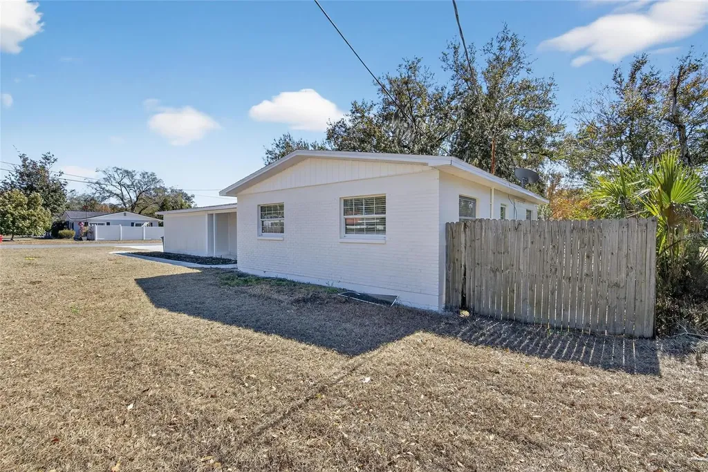 311 NE 5th Street Mulberry FL 33860