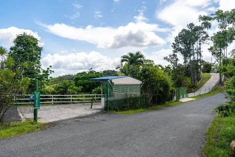 734 Bo Arenas Cidra PR 00739