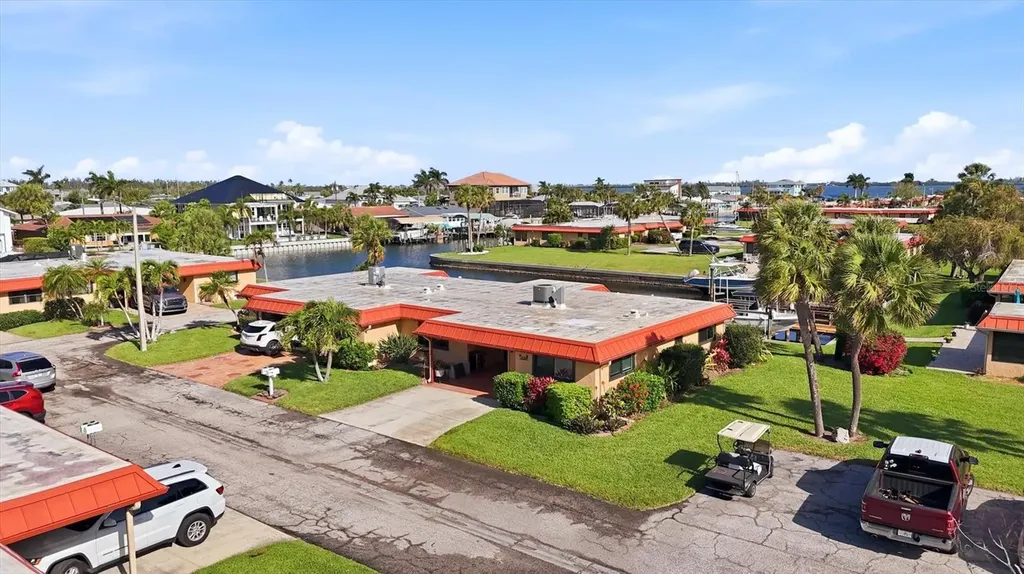9528 Antiqua Cove Bradenton FL 34210