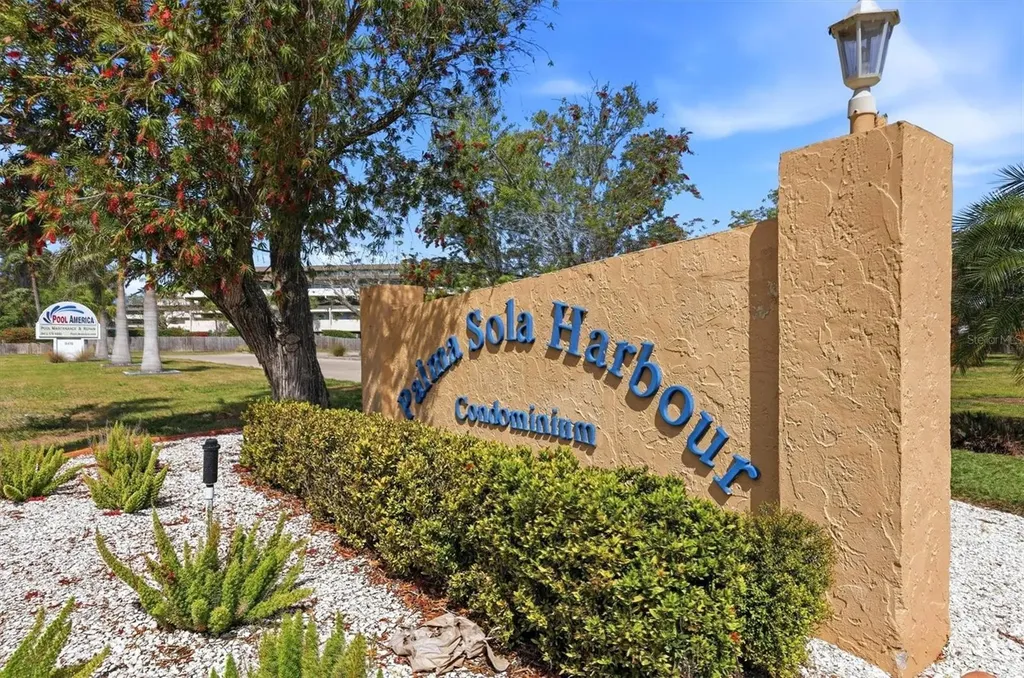 9528 Antiqua Cove Bradenton FL 34210