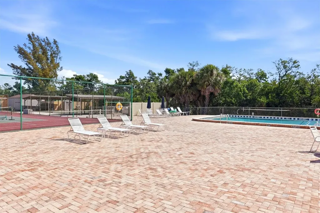 9528 Antiqua Cove Bradenton FL 34210