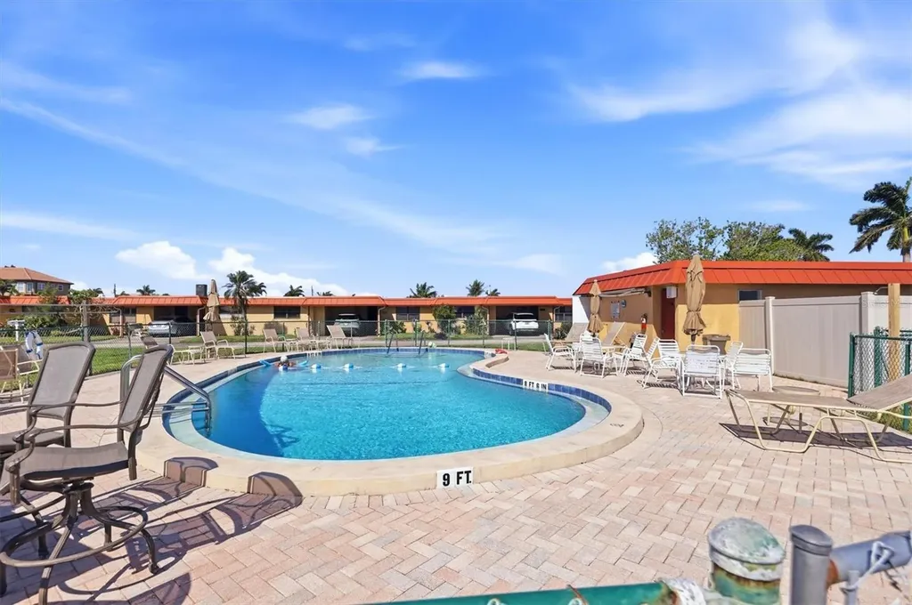 9528 Antiqua Cove Bradenton FL 34210