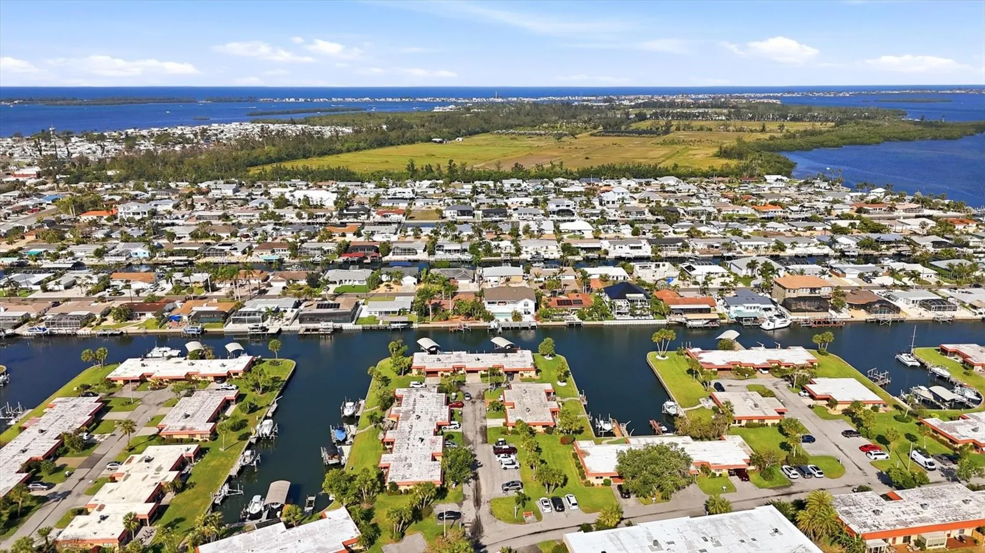 9528 Antiqua Cove Bradenton FL 34210