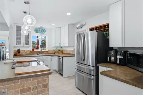 9528 Antiqua Cove Bradenton FL 34210