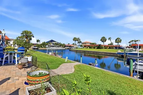 9528 Antiqua Cove Bradenton FL 34210