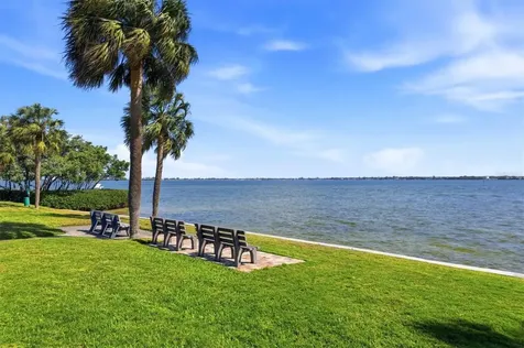 9528 Antiqua Cove Bradenton FL 34210