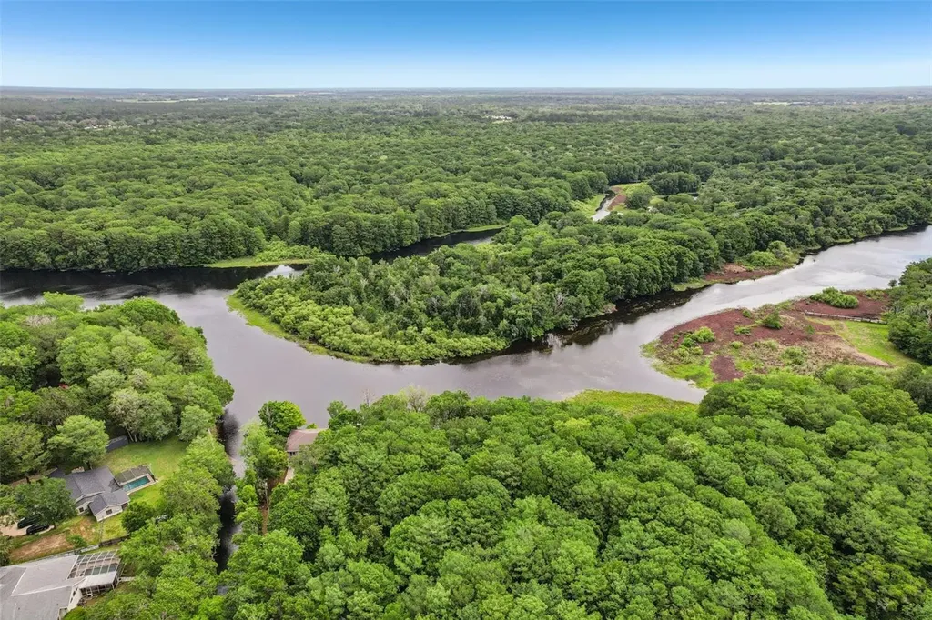 217 S Tuck Point Inverness FL 34450