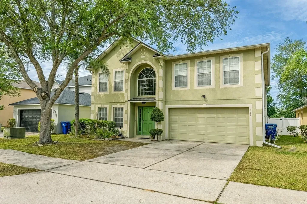 217 Tres Reyes Lane Groveland FL 34736