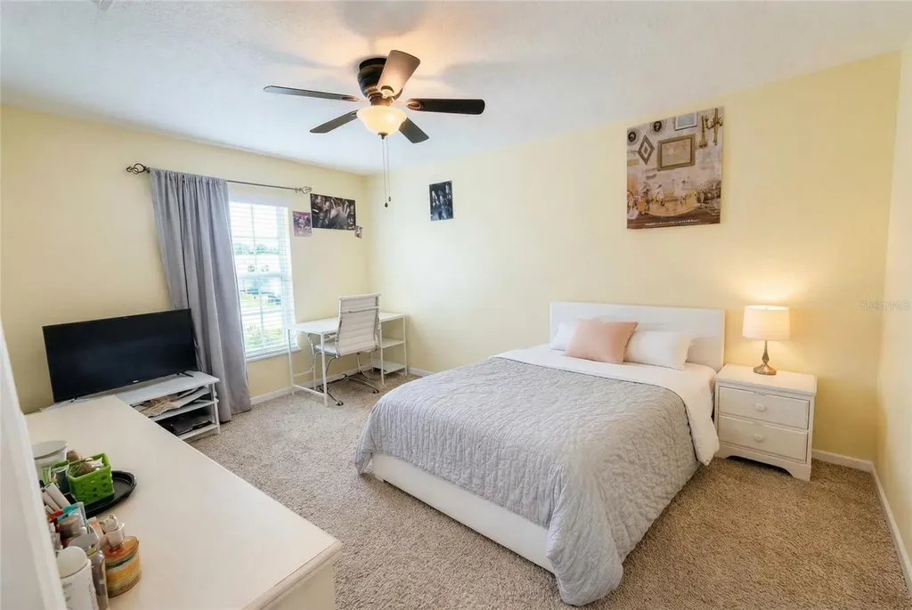 217 Tres Reyes Lane Groveland FL 34736