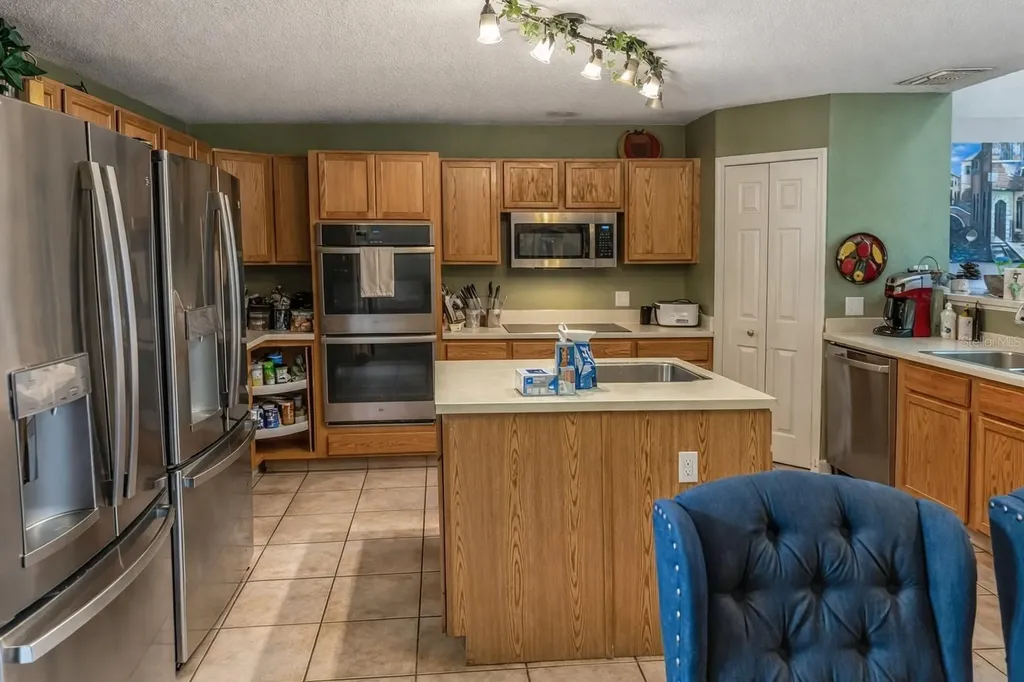 217 Tres Reyes Lane Groveland FL 34736