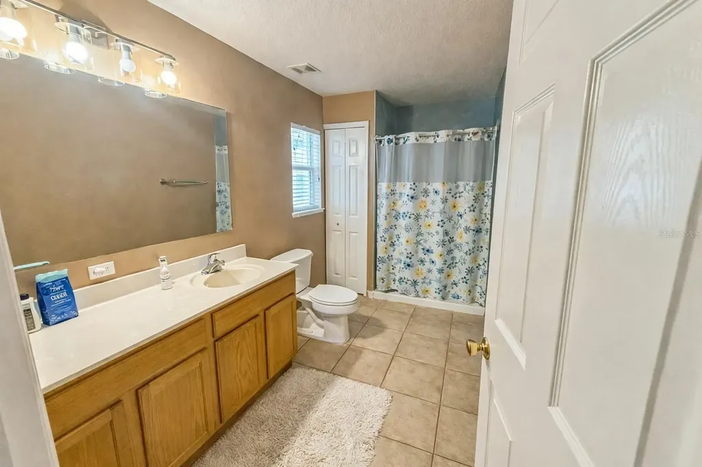 217 Tres Reyes Lane Groveland FL 34736