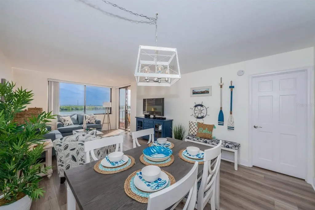 6357 Bahia Del Mar Boulevard St Petersburg FL 33715