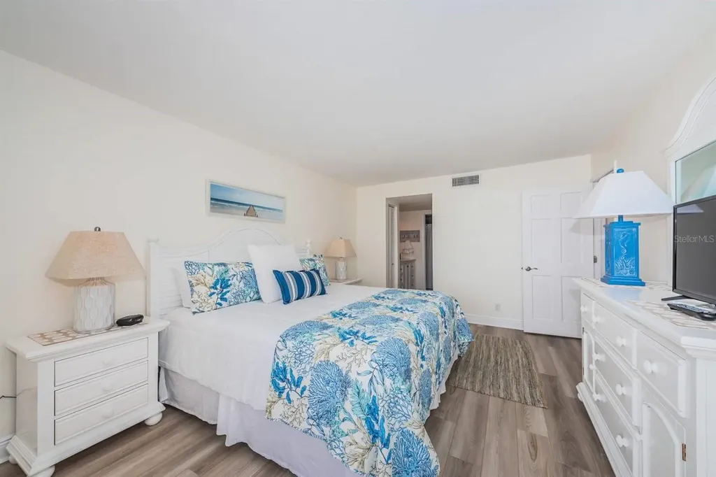6357 Bahia Del Mar Boulevard St Petersburg FL 33715