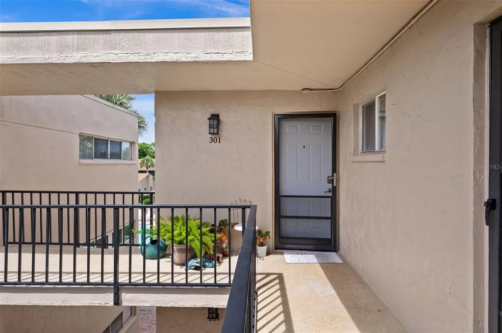 2763 Woodgate Lane Sarasota FL 34231