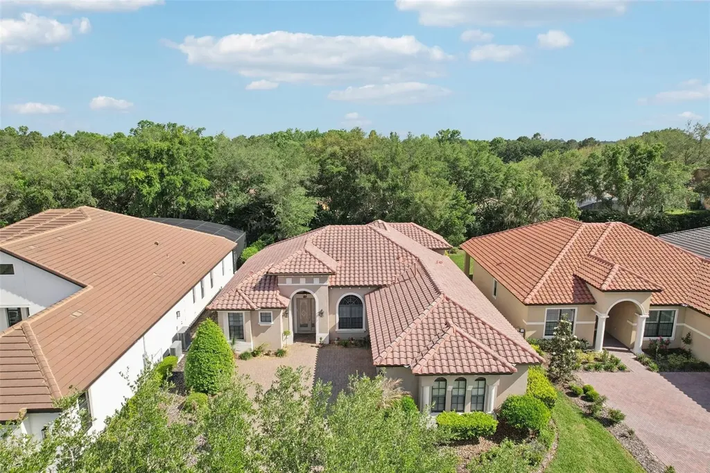26345 San Gabriel Howey In The Hills FL 34737