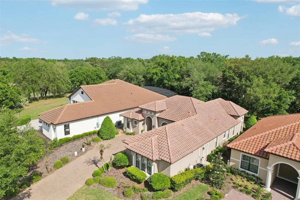 26345 San Gabriel Howey In The Hills FL 34737