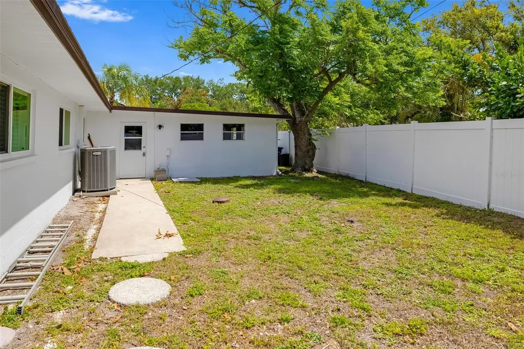 4158 Prudence Drive Sarasota FL 34235
