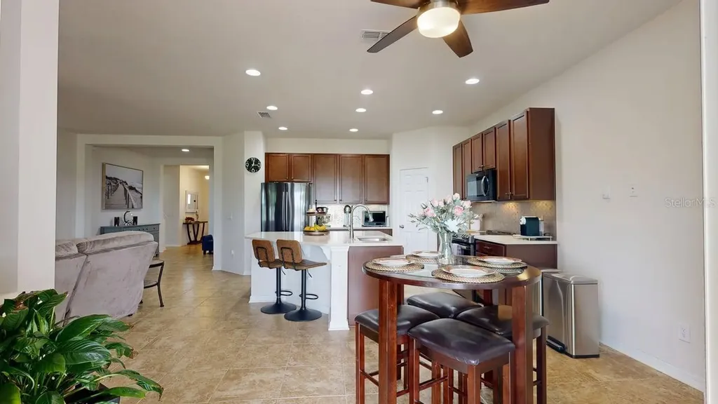 914 Bay Bridge Circle Apopka FL 32703
