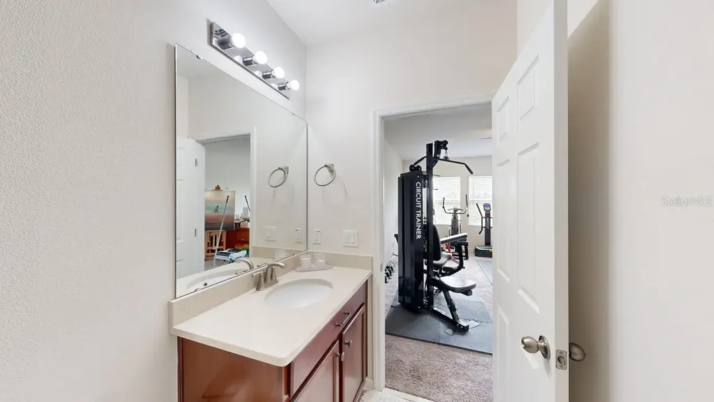 914 Bay Bridge Circle Apopka FL 32703