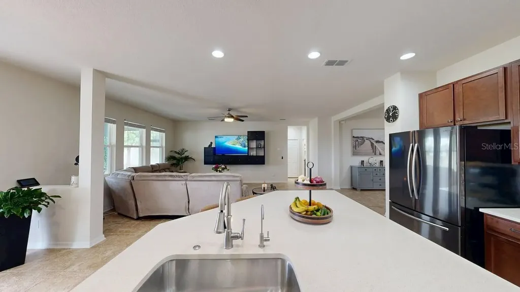 914 Bay Bridge Circle Apopka FL 32703