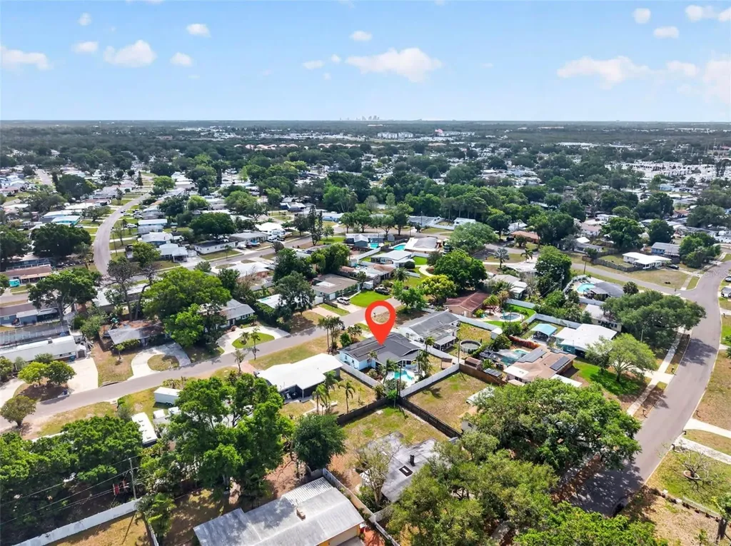 8220 Quail Road Seminole FL 33777