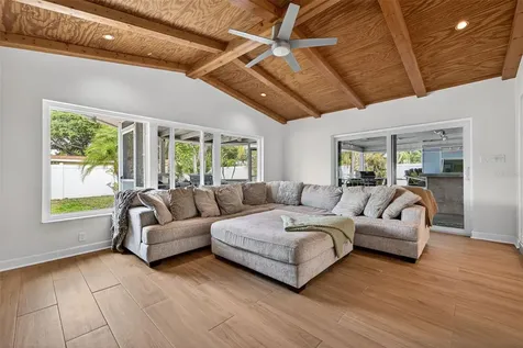 8220 Quail Road Seminole FL 33777