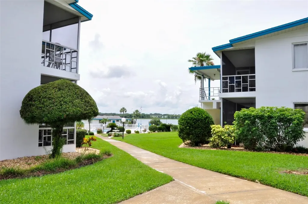1600 W Lake Parker Drive Lakeland FL 33805