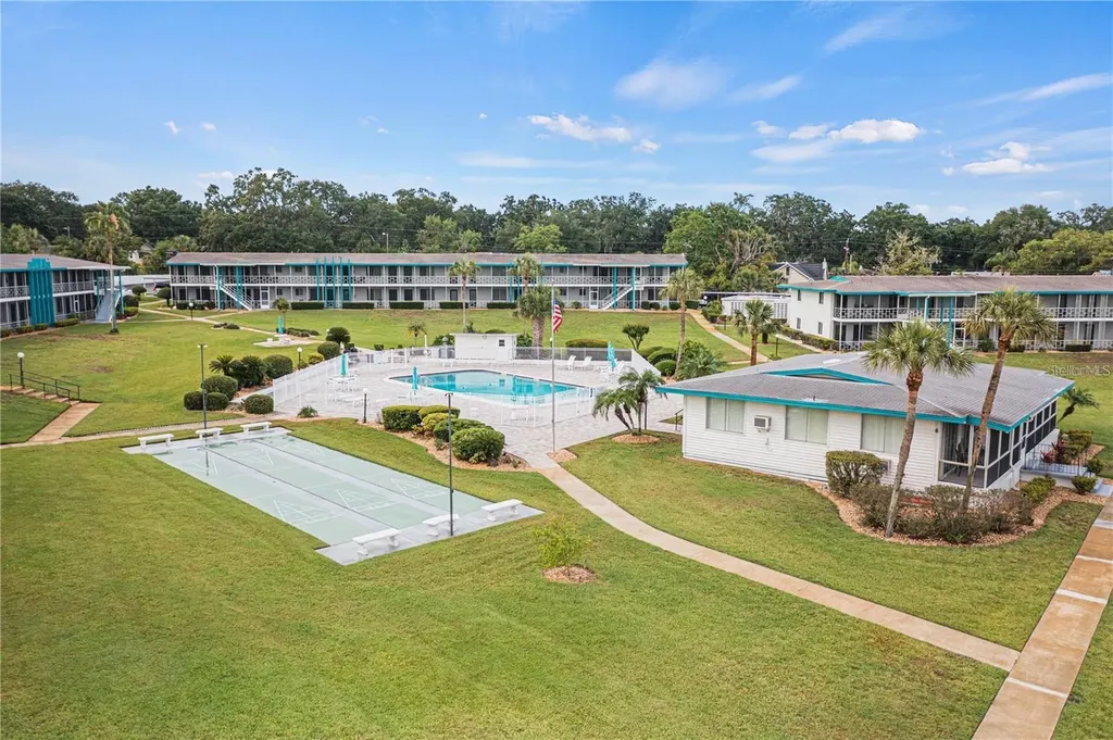 1600 W Lake Parker Drive Lakeland FL 33805