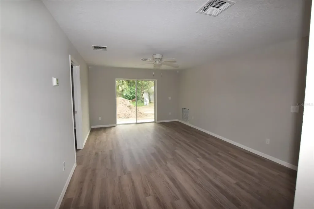 925 E Mcdonald Avenue Eustis FL 32726