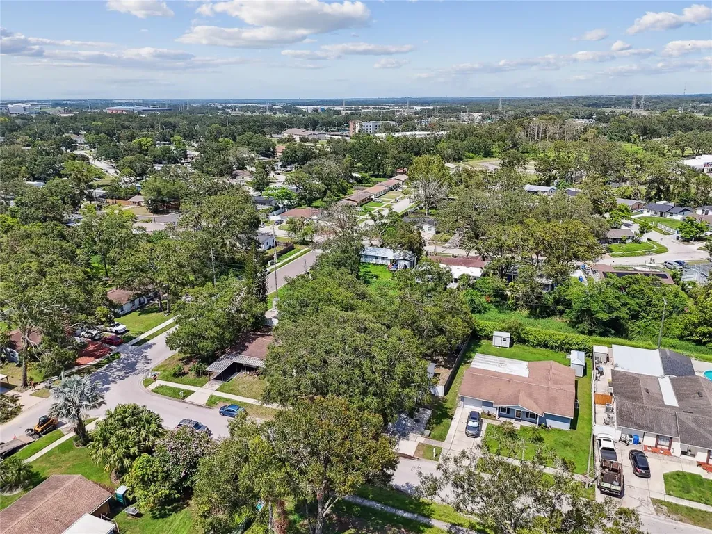 3679 Sugarcreek Drive Tampa FL 33619
