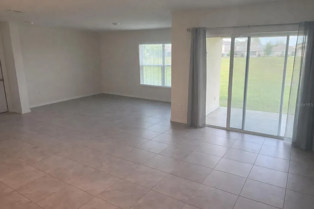 4676 Sigcom Place Wildwood FL 34785