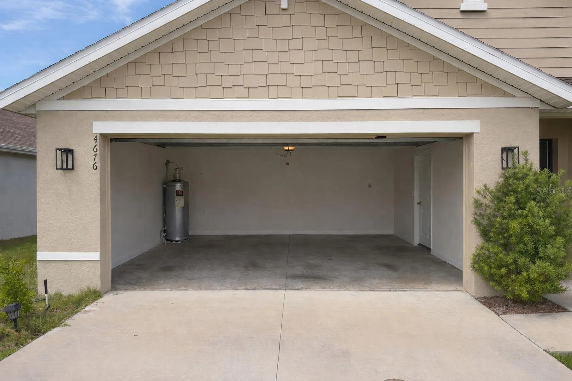 4676 Sigcom Place Wildwood FL 34785