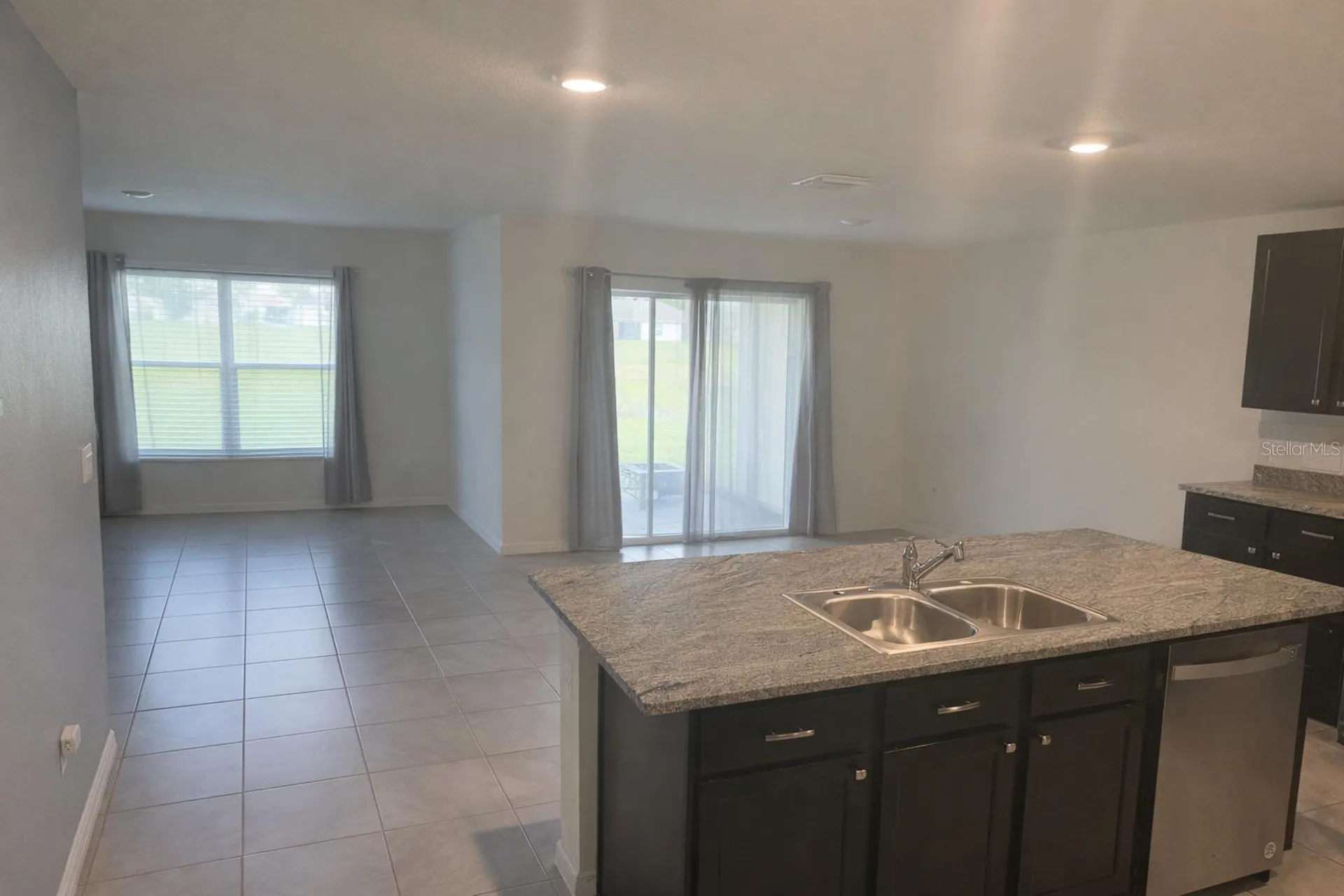 4676 Sigcom Place Wildwood FL 34785