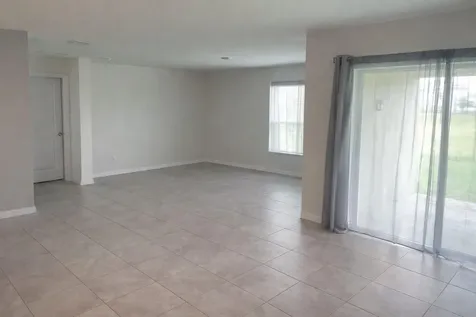 4676 Sigcom Place Wildwood FL 34785