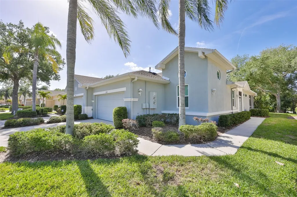 2082 Sifield Greens Way Sun City Center FL 33573