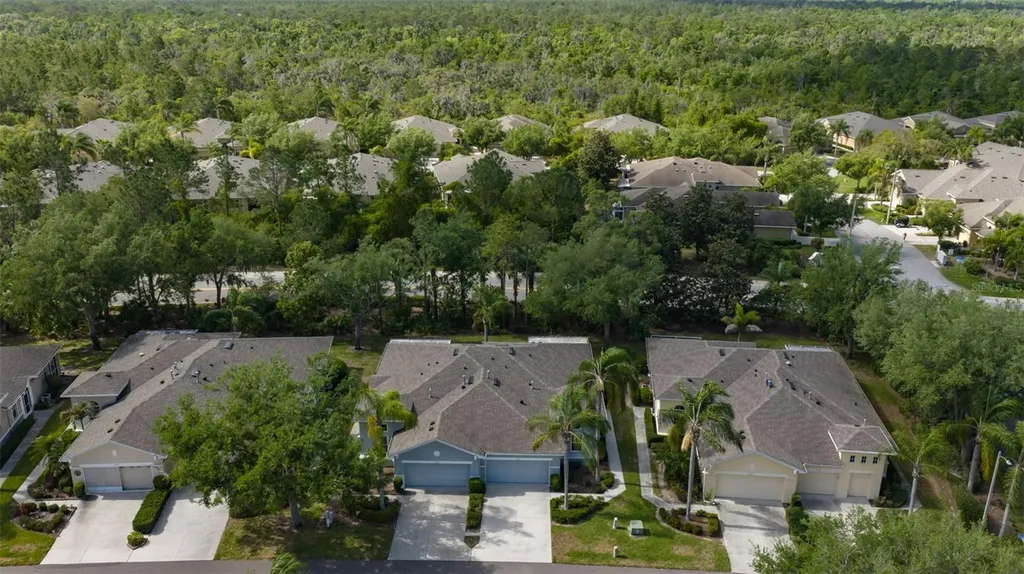 2082 Sifield Greens Way Sun City Center FL 33573