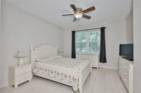 2082 Sifield Greens Way Sun City Center FL 33573