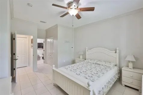2082 Sifield Greens Way Sun City Center FL 33573