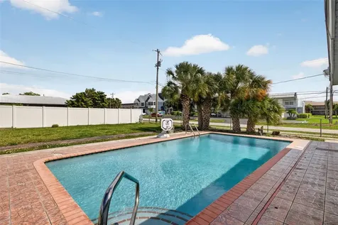 4547 SE 11th Avenue Cape Coral FL 33904