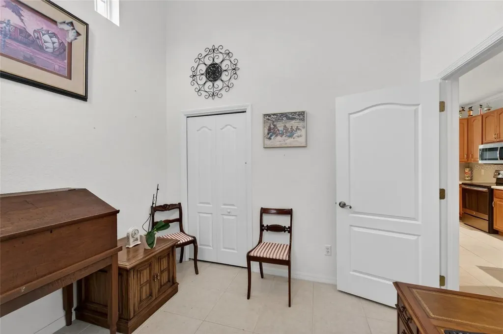 2420 Sifield Greens Way Sun City Center FL 33573