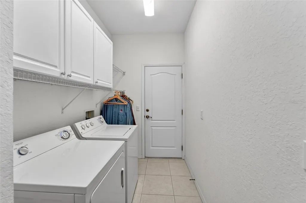 2420 Sifield Greens Way Sun City Center FL 33573