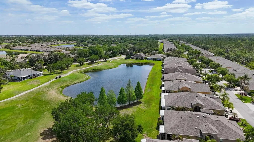 2420 Sifield Greens Way Sun City Center FL 33573