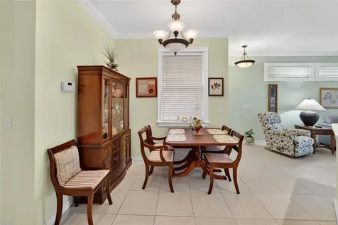 2420 Sifield Greens Way Sun City Center FL 33573