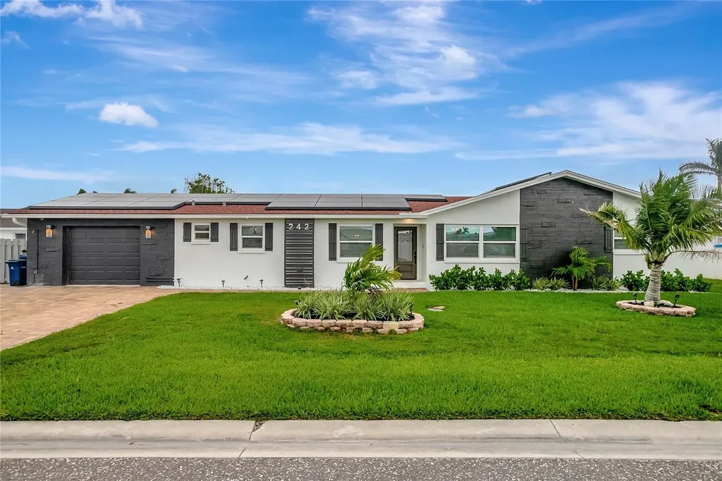 242 176th Avenue E Redington Shores FL 33708