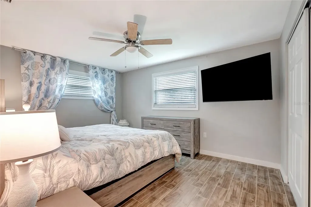 242 176th Avenue E Redington Shores FL 33708